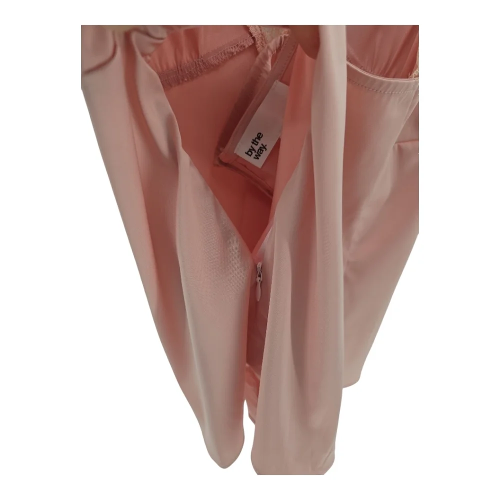 Superdown By The Way Camisole Size Medium Lace Trim Pink Cross Back Buttons